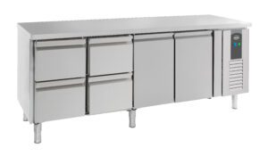 700 TABLE RÉFRIGÉRÉE 2 PORTES ET 4 TIROIRS