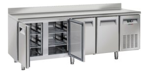 Table réfrigérée avec dosseret 4 portes